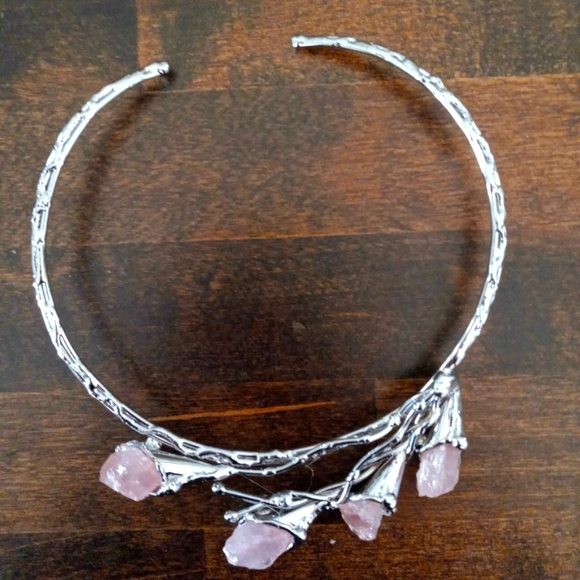 Rose Quarts Collar Necklace (UNUSED) - Picture 2 of 3